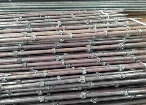 临猗隧道钢花管